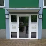 דירה Mit Balkon, Perfekt Als Monteurwohnung Oder Stundentenwohnung שפרינגה