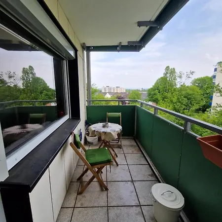 公寓 Mit Balkon, Perfekt Als Monteurwohnung Oder Stundentenwohnung 施普林格